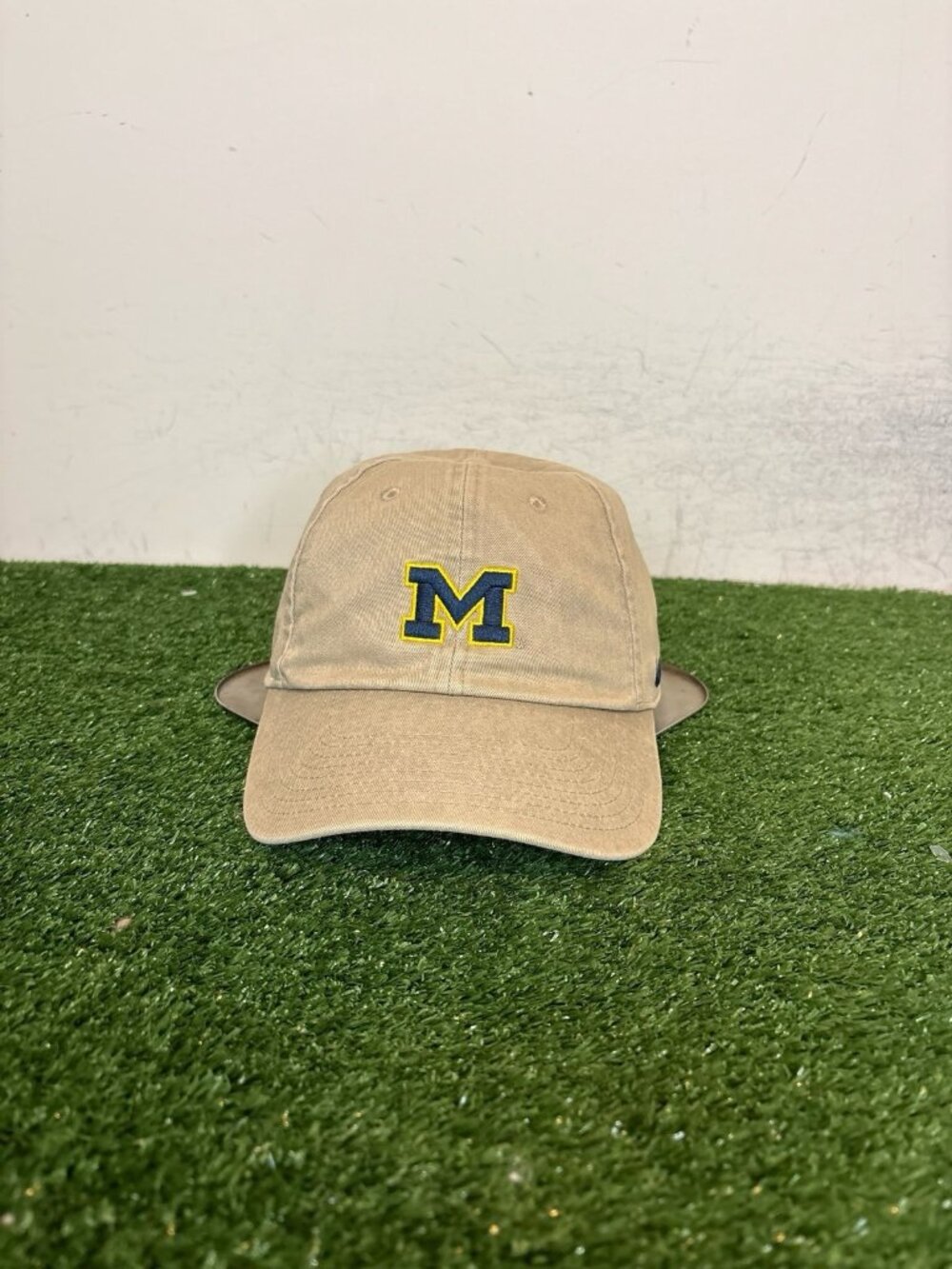 Michigan Wolverines hat cap strap back tan nike football dad heritage86 mens